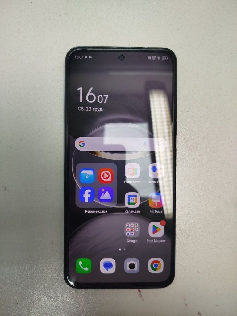 Дешиво Tecno spark 30 pro kl7 8/128gb с ломбарда