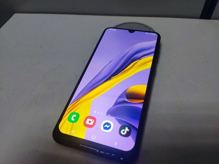 Дешево Samsung m215f galaxy m21 4/64gb з ломбарду