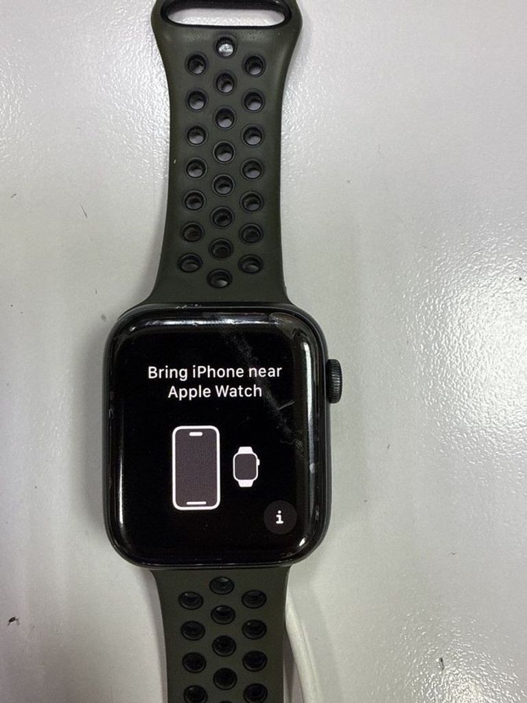 Купить Apple watch se gps 44mm aluminum case Б/У