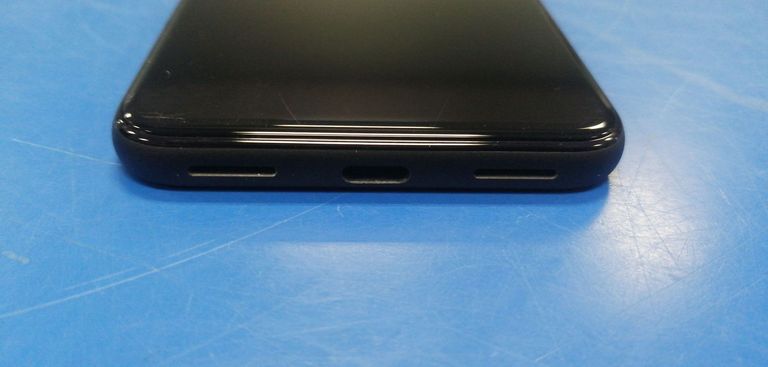 Дешиво Google pixel 4 6/64gb с ломбарда