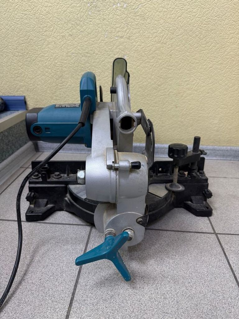 Розпродаж Makita MLS100, продавець Техноскарб