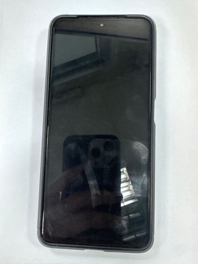 Дешиво Poco x4 pro 5g 8/256gb с ломбарда