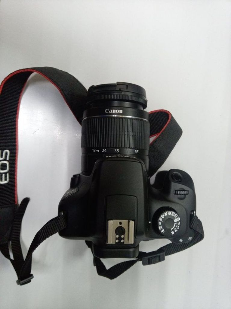 Оголошення Canon eos 4000d + ef-s 18-55mm macro 0-25m 0,8ft Б/У