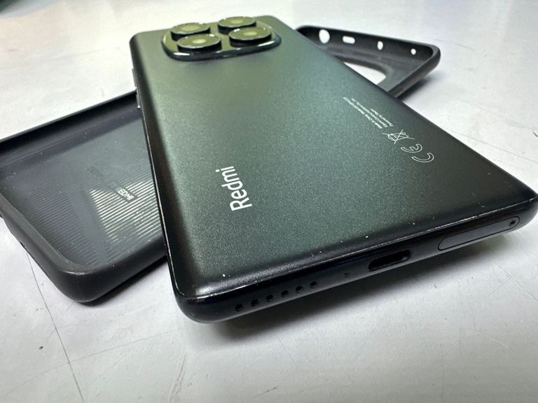 Распродажа Xiaomi redmi note 14 pro 8/256gb, продавец Техноскарб