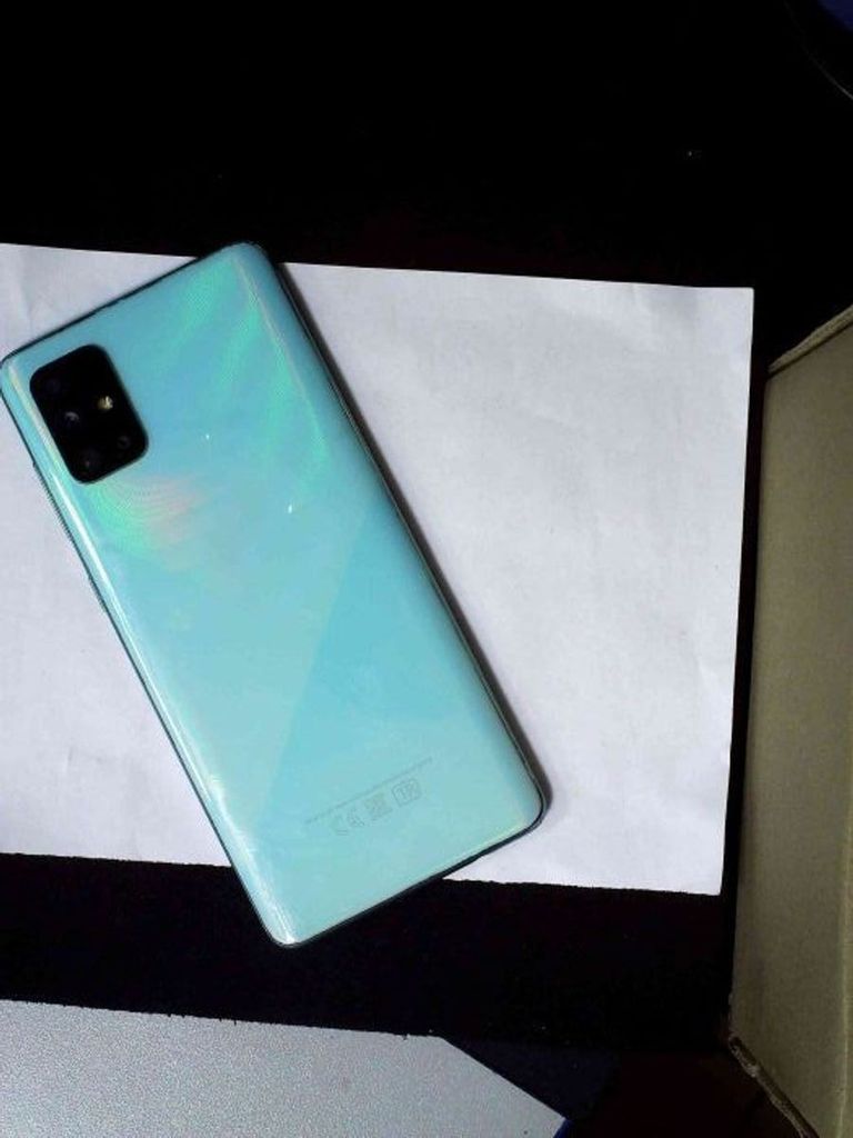 Объявление Samsung galaxy a71 sm-a715f 6/128gb Б/У