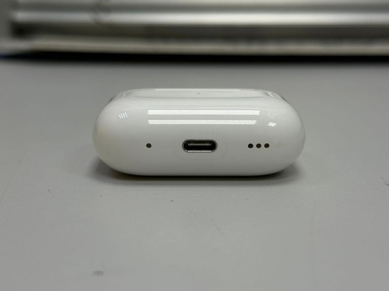 Apple airpods pro 2nd generation with magsafe charging case usb-c Код:01-200884402. Изображение 6