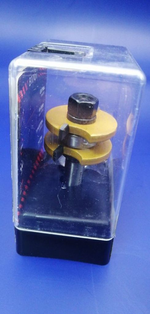 Дешево Dnipro-M в1701 12х22х41 l-19, комбінована, шип-паз з ломбарду