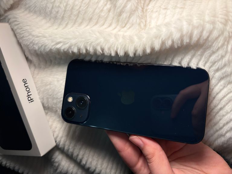 Купити Apple iPhone 13 256GB Midnight (MLQ63) Б/У