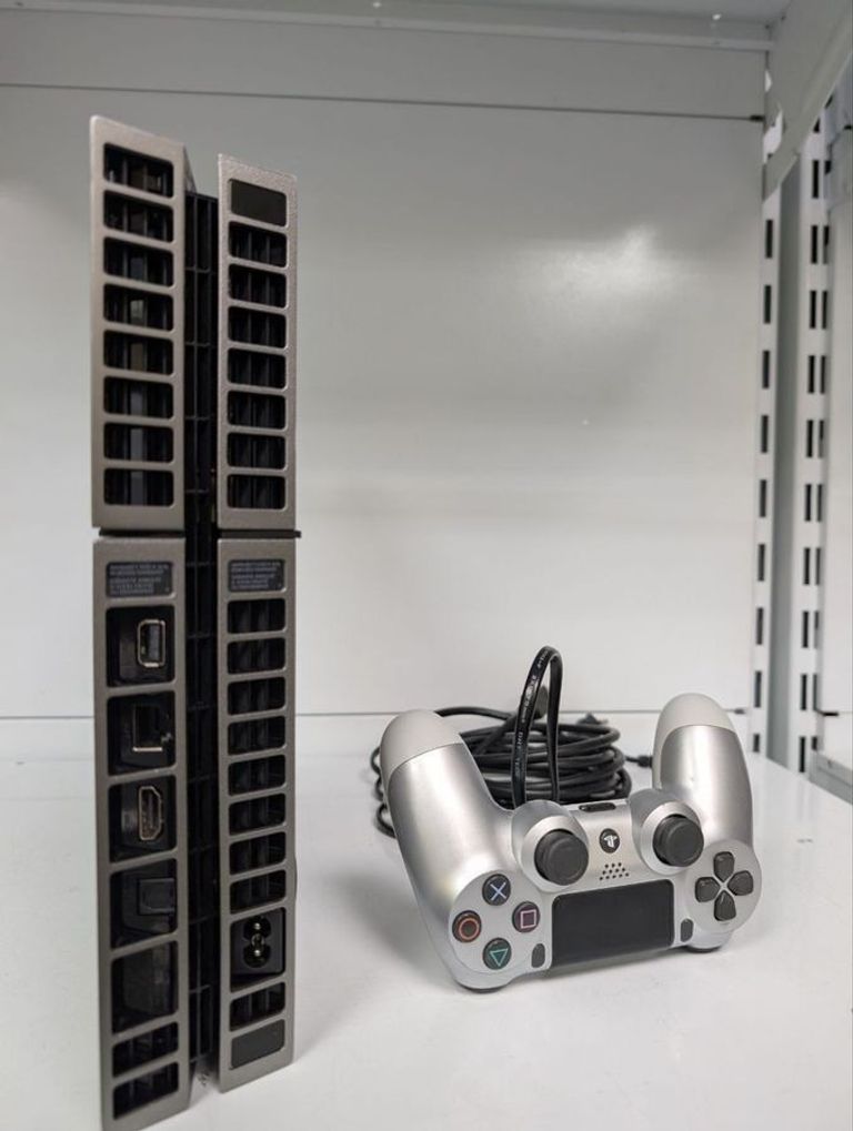 Дешево Sony playstation 4 500gb з ломбарду