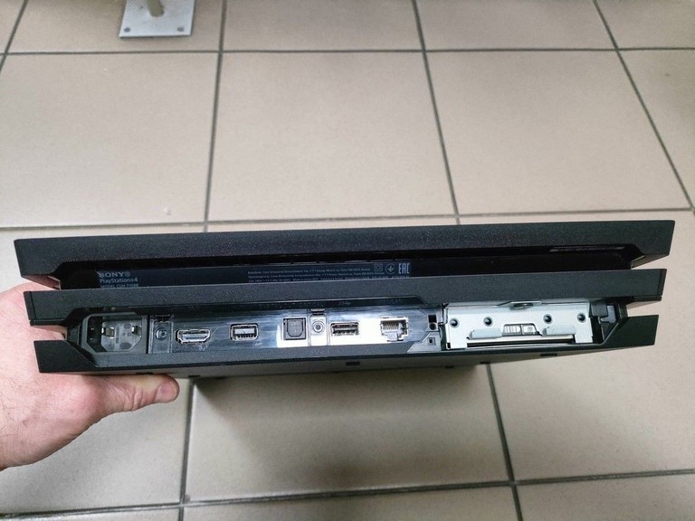 Sony playstation 4 pro 1tb Код:01-200940976. Зображення 5