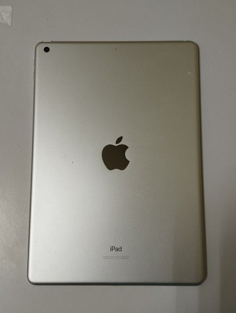 Дешиво Apple ipad 8 wifi 32gb 4g с ломбарда
