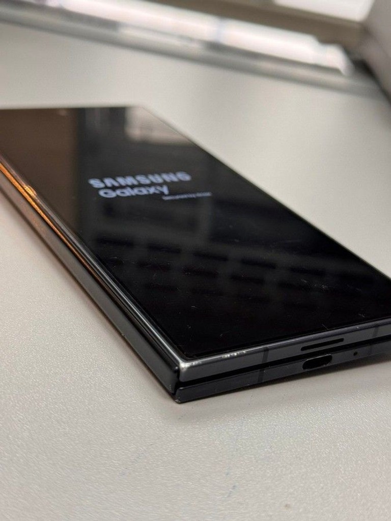 Samsung galaxy fold7 12/512gb Код:01-200956582. Зображення 12