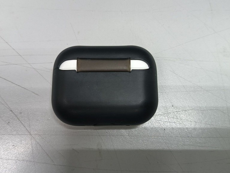 Купити Apple airpods pro 2nd generation with magsafe charging case usb-c Б/У
