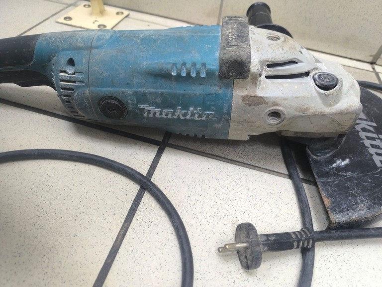 Розпродаж Makita GA9020, продавець Техноскарб