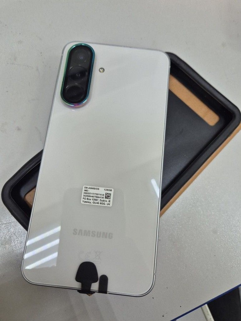 Дешево Samsung galaxy a56 5g 8/128gb з ломбарду