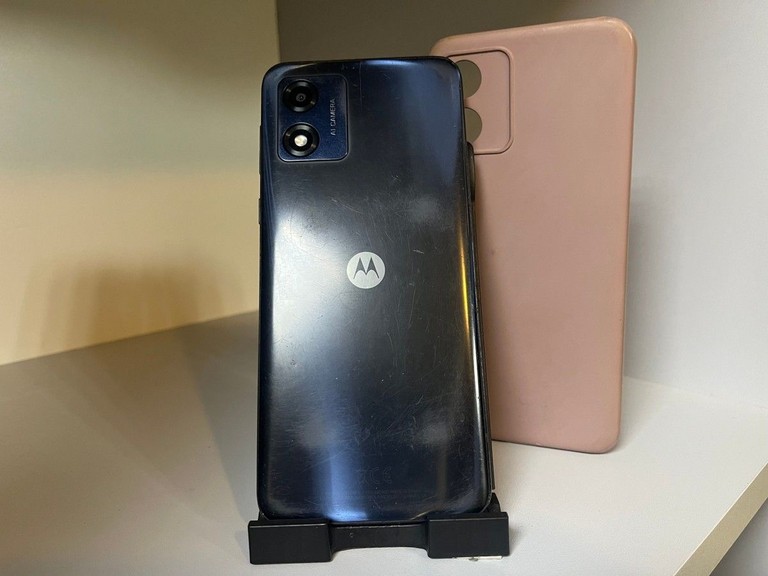 Купить Motorola moto e13 8/128gb xt2345-3 Б/У
