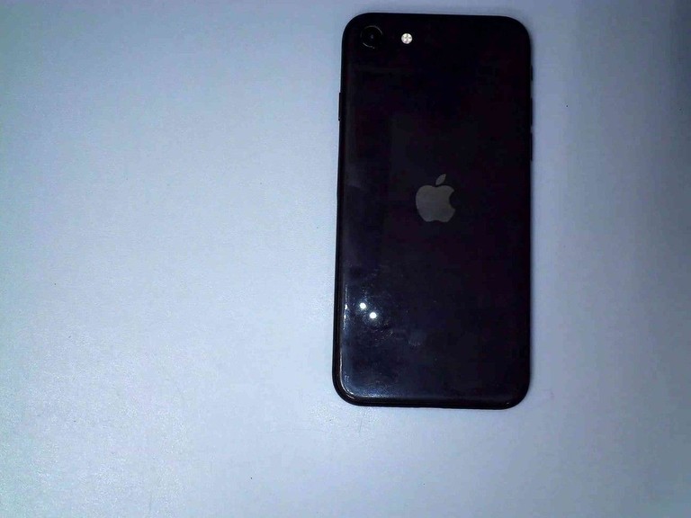 Дешево Apple iphone se 2022 64gb з ломбарду