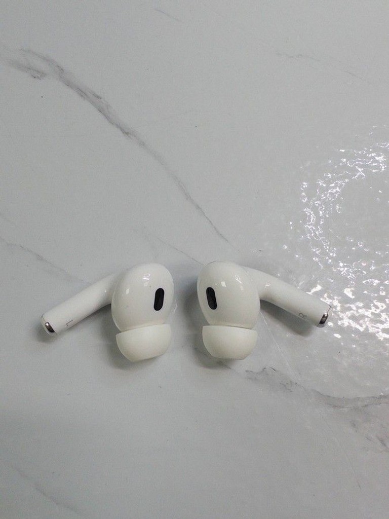 Apple airpods pro 2nd generation with magsafe charging case usb-c Код:01-200989592. Зображення 6