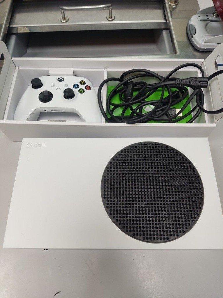 Купити Microsoft xbox series s 512gb Б/У