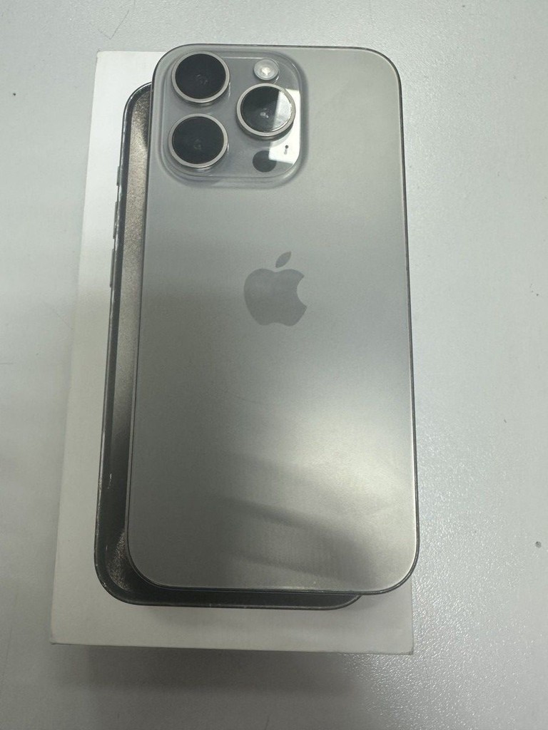 Купити Apple iphone 15 pro 512gb Б/У