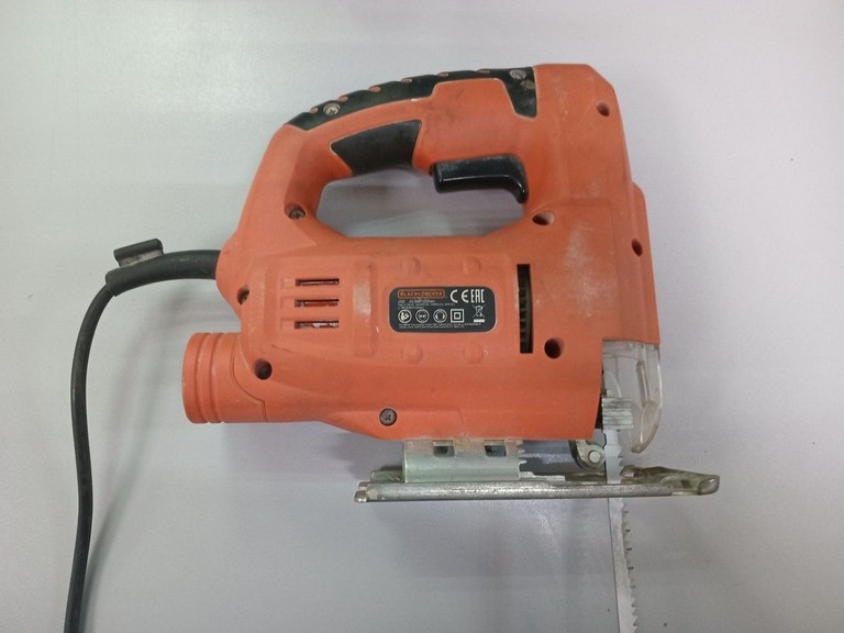 Купити Black&Decker js20 Б/У