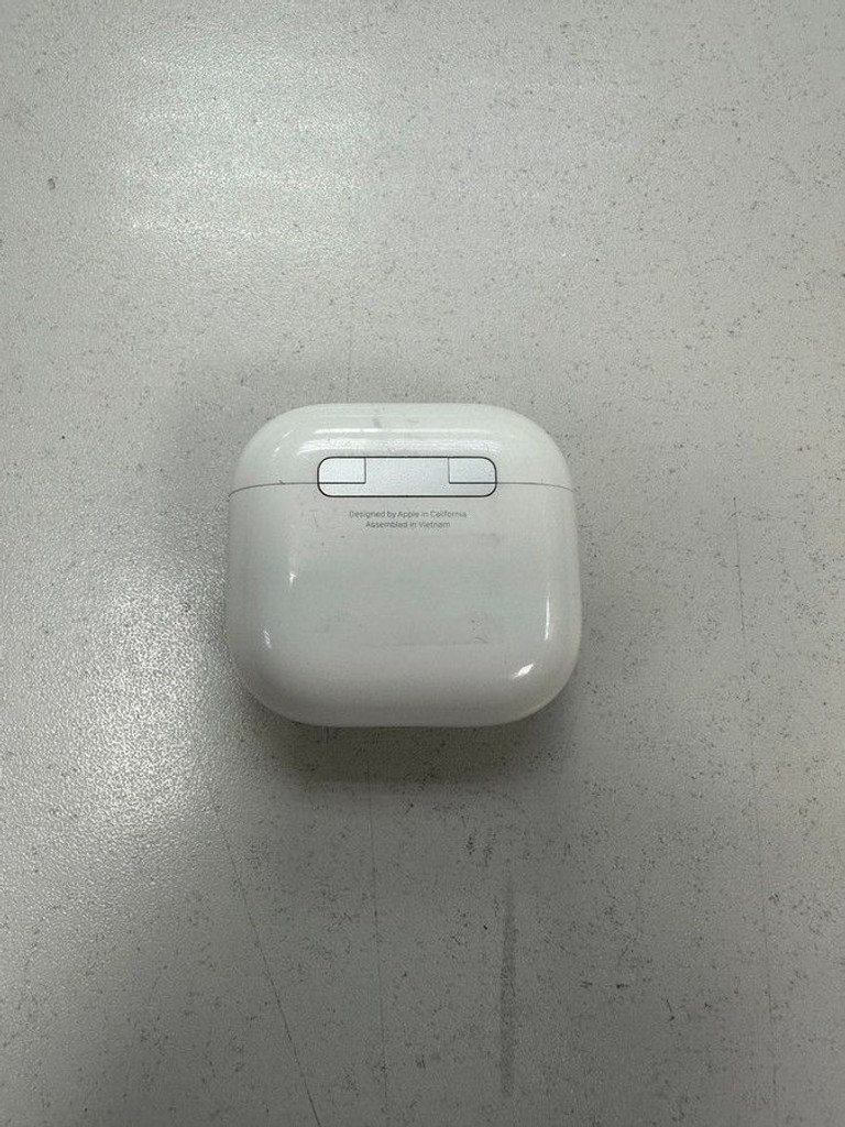 Дешево Apple airpods 4 з ломбарду