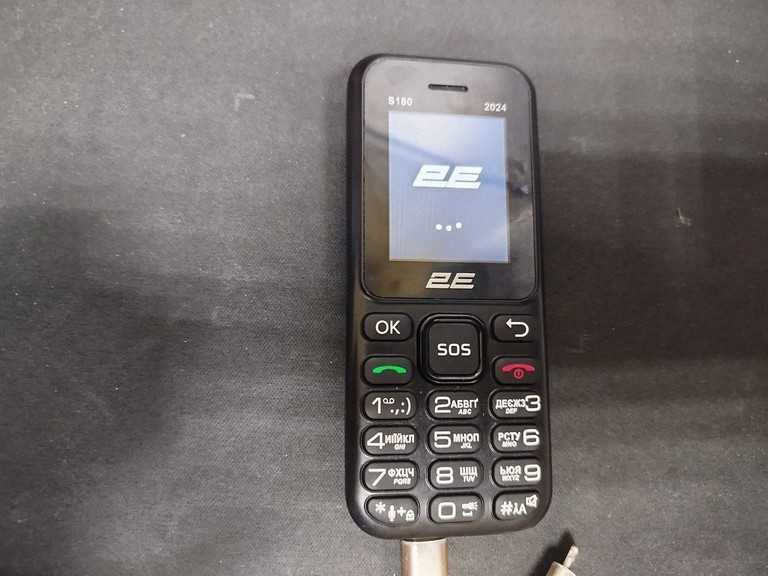 Дешиво 2e S180 2024 DualSim Black с ломбарда