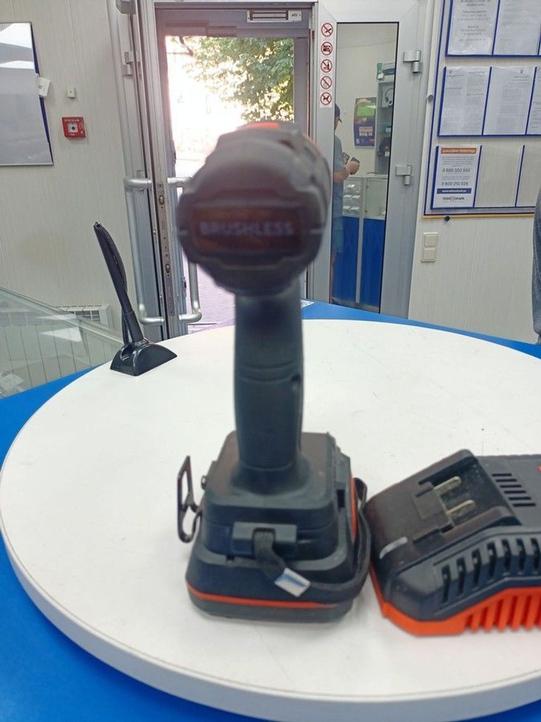 Купити Dnipro-M cd-201hbc compact 1акб 2ah зп Б/У