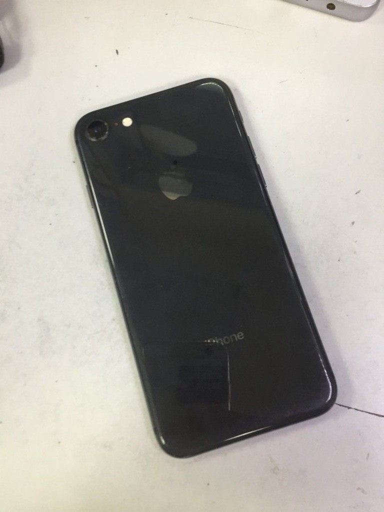 Купити Apple iphone 8 64gb Б/У