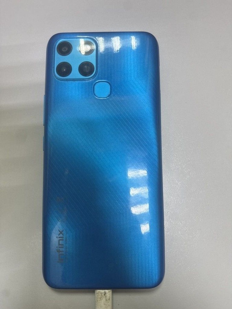 Дешиво Infinix smart 6 2/32gb с ломбарда