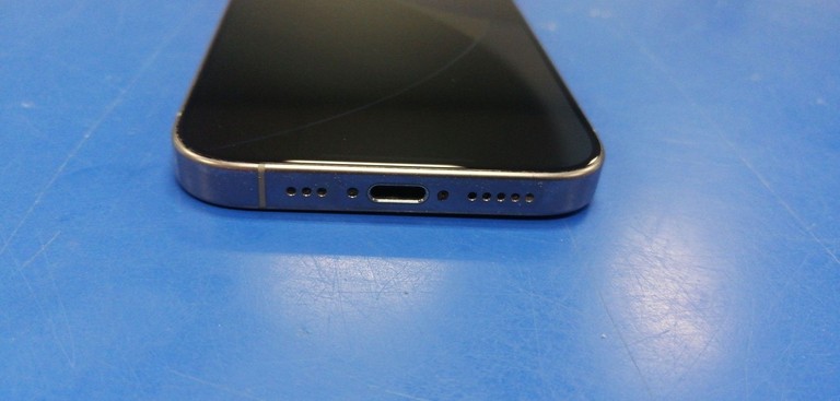 Apple iphone 16 pro 256gb Код:01-201045445. Зображення 5