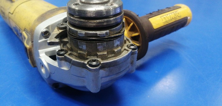 Dewalt DWE4207 Код:01-201090452. Зображення 6