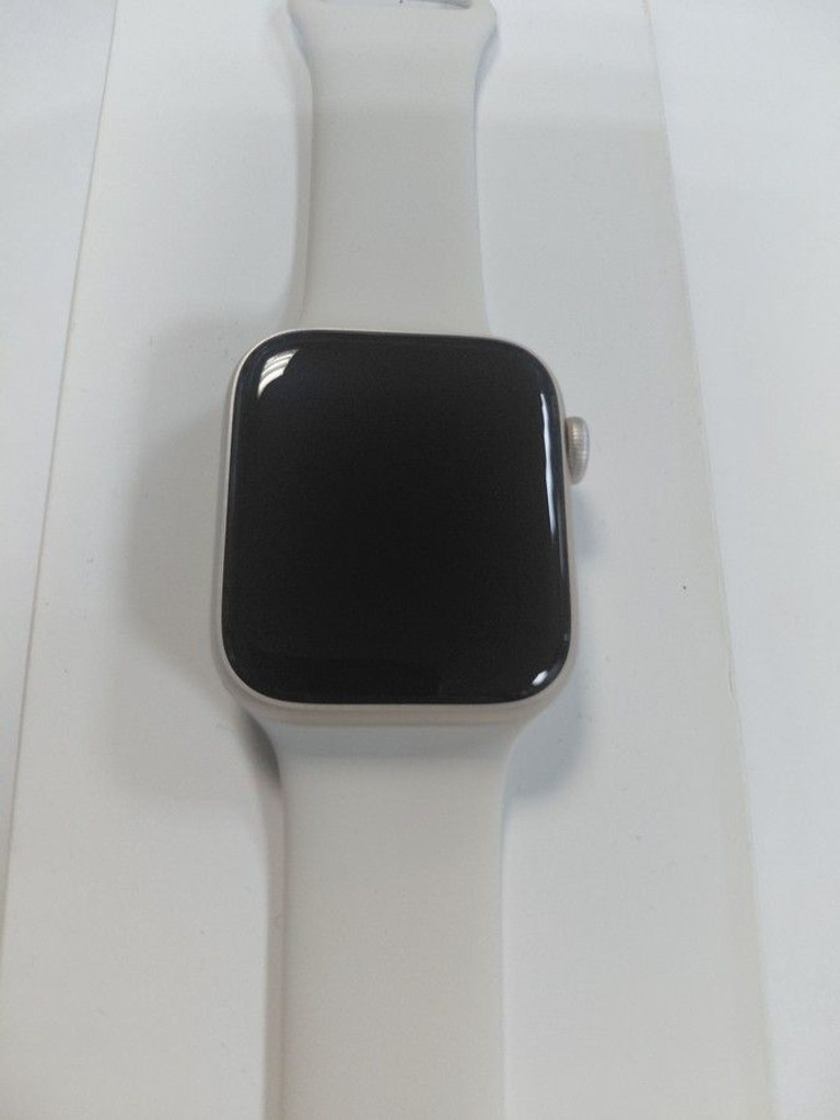 Дешево Apple watch se 3 gps 44mm alu. case з ломбарду