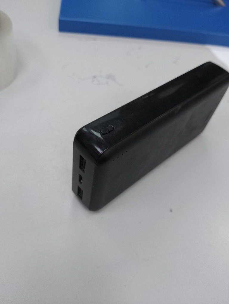 Дешиво Hoco J100A High-ranking 20000mAh 10.5W Black с ломбарда
