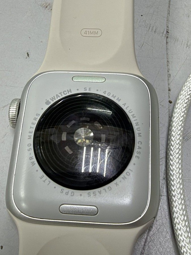 Оголошення Apple watch se 2 gps + cellular 40mm aluminum case Б/У
