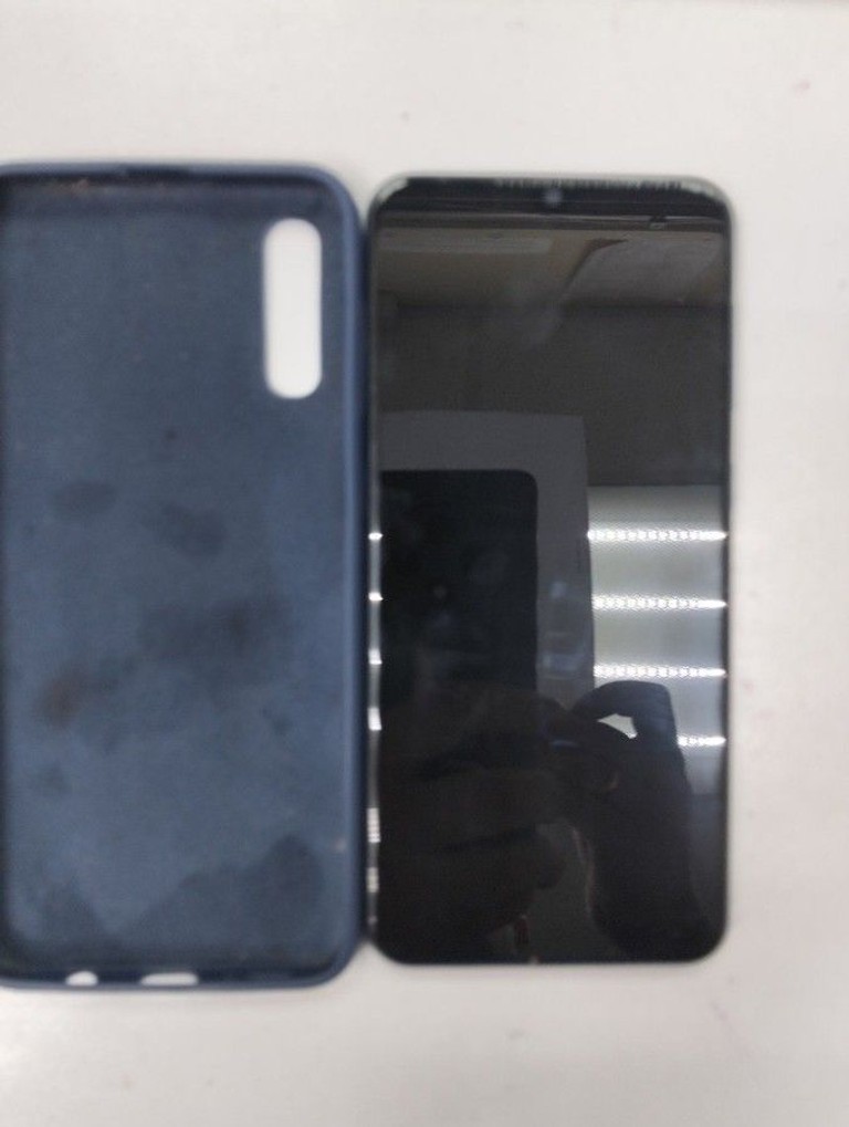 Купить Samsung galaxy a50 sm-a505fn 4/64gb Б/У