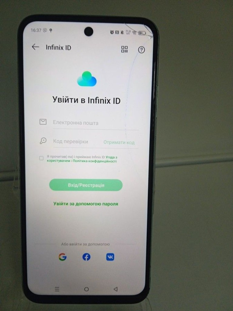 Дешево Infinix hot 50i 4/128gb з ломбарду