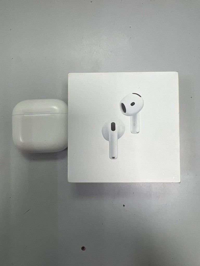 Купити Apple airpods 4 Б/У