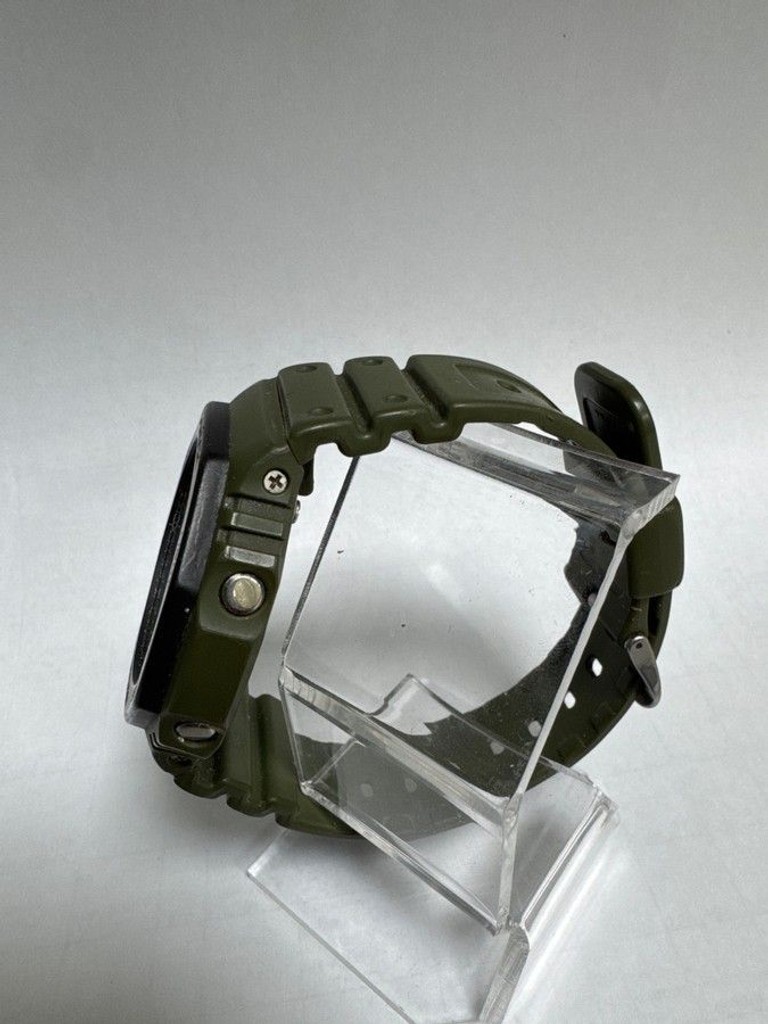 Купити Casio G-SHOCK GA-2110SU-3AER Б/У