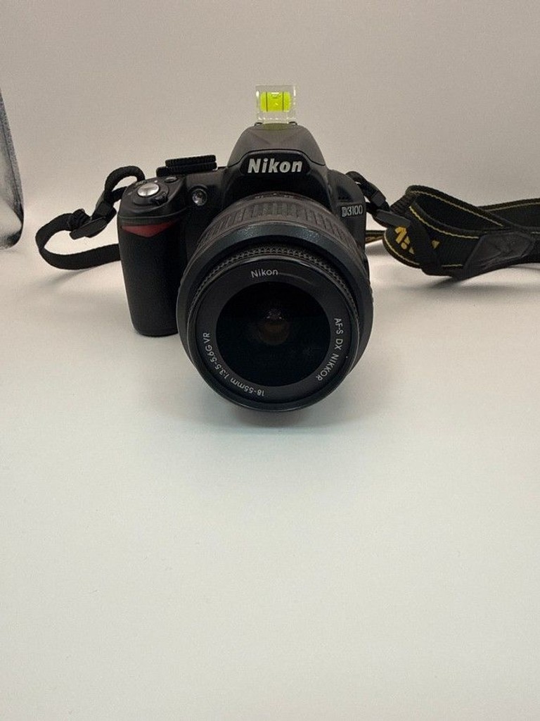 Объявление Nikon d3100 nikon nikkor af-s 18-55mm 1:3.5-5.6g vr dx swm aspherical Б/У