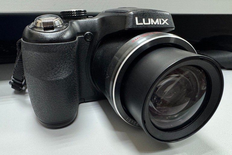 Дешиво > Panasonic Lumix DMC-LZ20 | Стан як новий + сумка, батарейки, зарядка с ломбарда