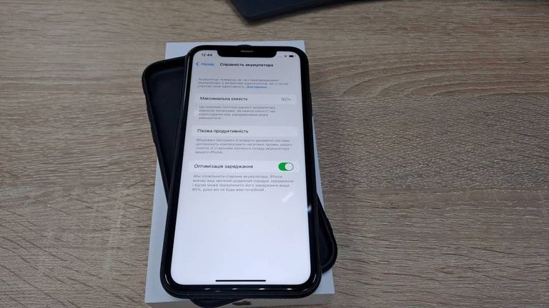 Розпродаж Apple iphone 11 64gb, продавець Техноскарб