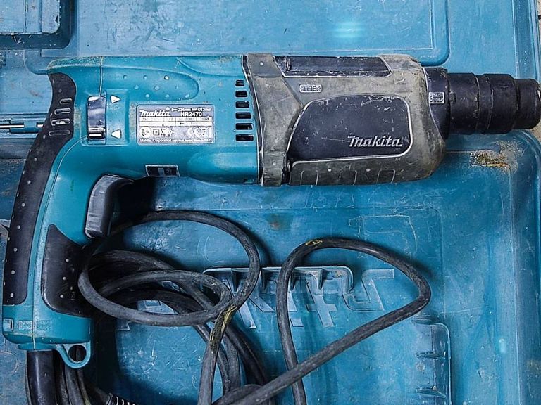 Makita HR2470