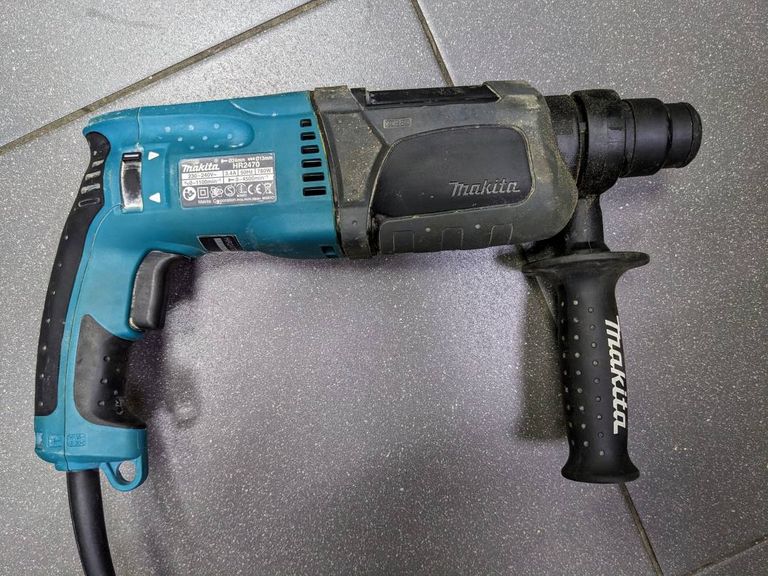 Makita HR2470