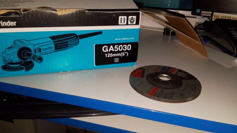 Makita GA5030