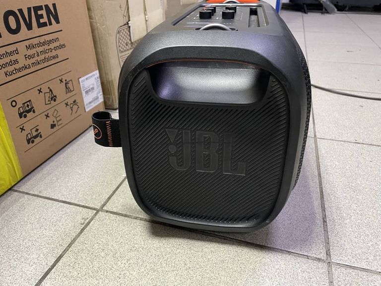 Jbl partybox on the go essential