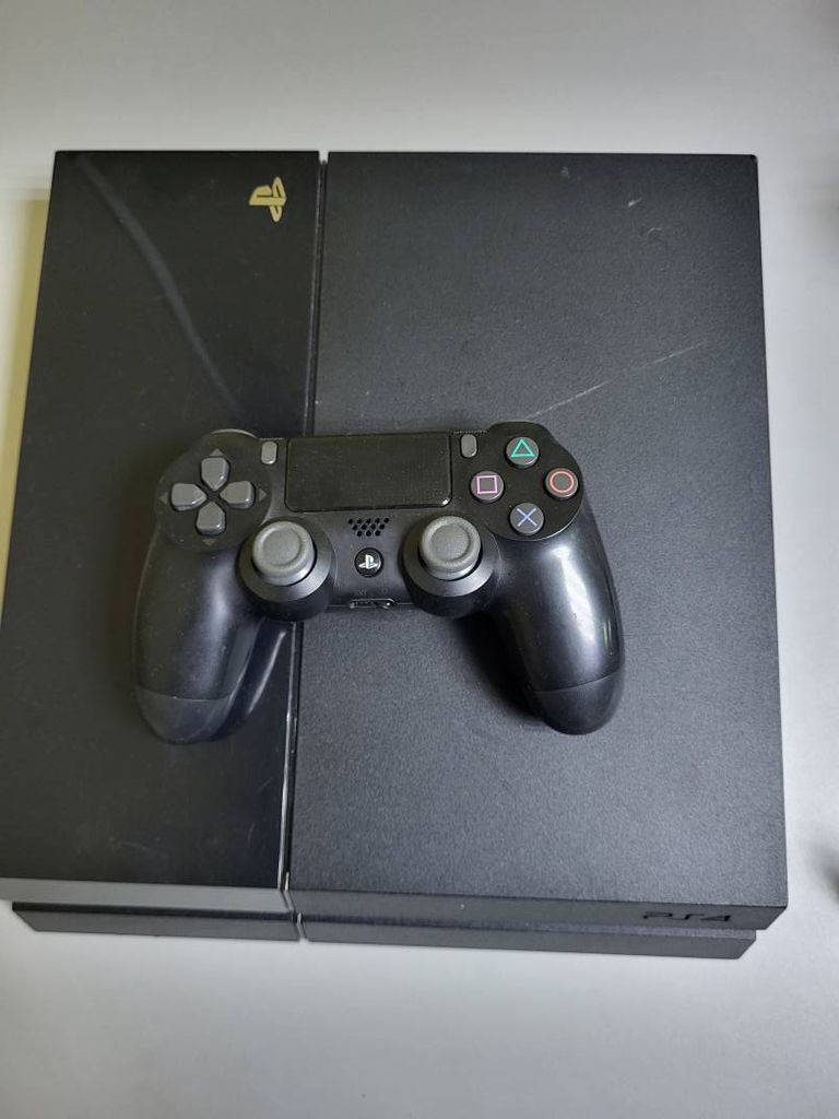 Купити Sony playstation 4 500gb Б/У
