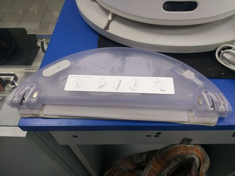 Дешиво Dreame Bot D10s White с ломбарда