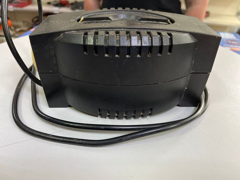 Оголошення Luxeon AVR-500D Б/У