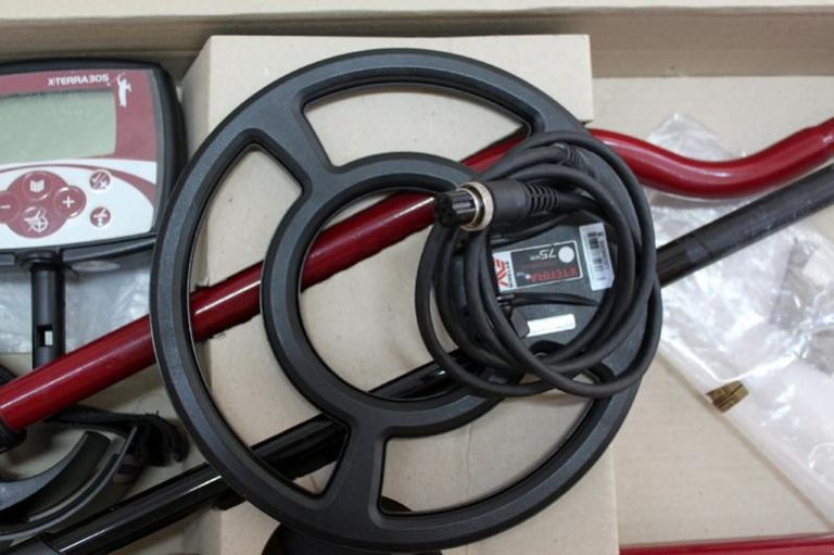 Дешево Minelab X-Terra 305 з ломбарду